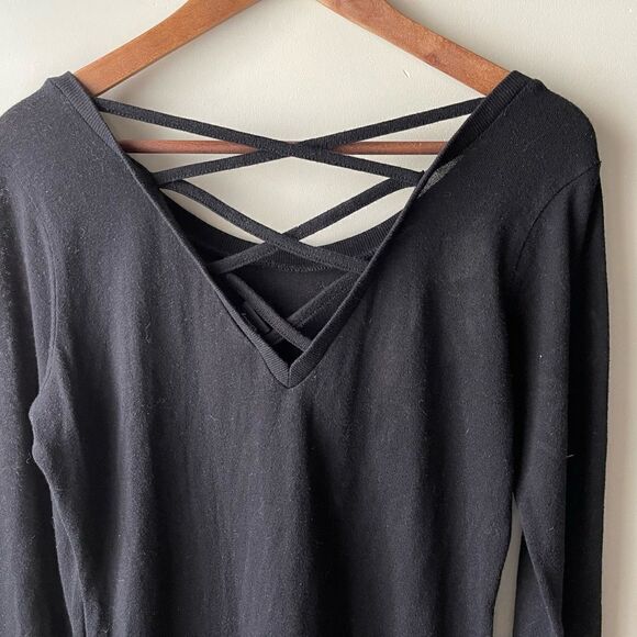 DISNEY Mulan Mushu Dishonor Crisscross Back Sweater size medium - Picture 6 of 11